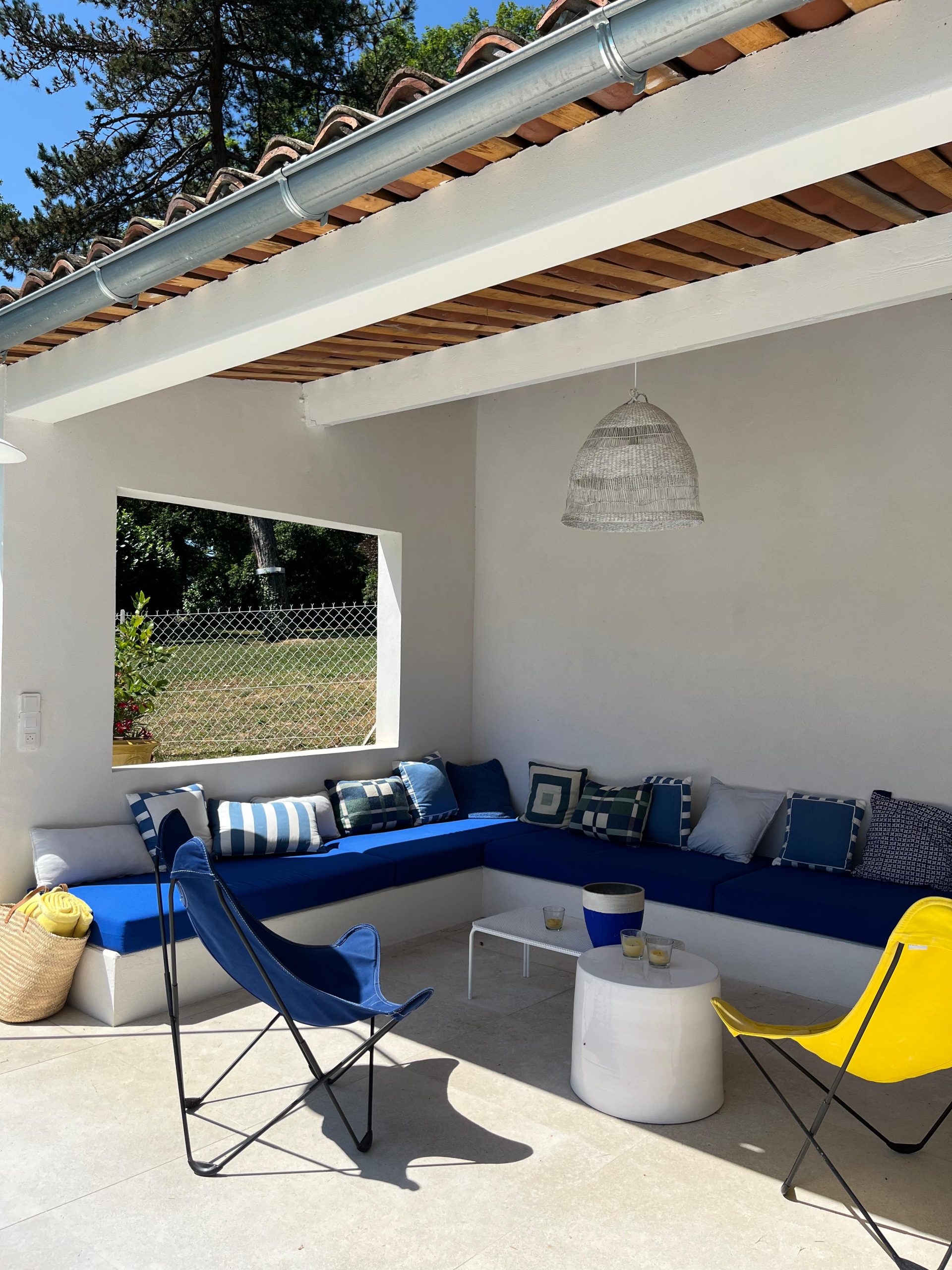 Pool house